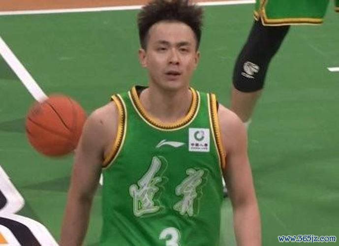 赵继伟准三双弗格34分 辽宁客场再胜新疆总比分3-0